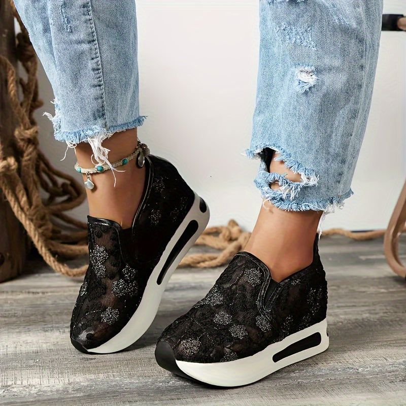 Women's Running Shoes, Mesh Breathable Lightweight Versatile Classic Embroidery Sport Shoes