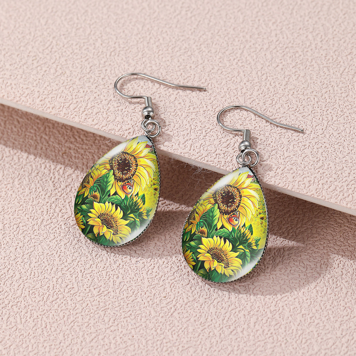 Elegant Sunflower & Hummingbird Water Drop Earrings - Stainless Steel Posts, Glass Material, Perfect for Casual Attire, Pair, Elegant Style