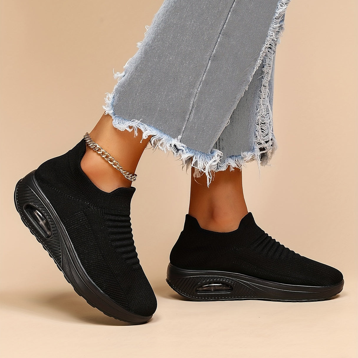 All-Season Women's Lightweight Sneakers - Stabilizing Air Cushion, Slip-On Running Shoes in Sleek Black
