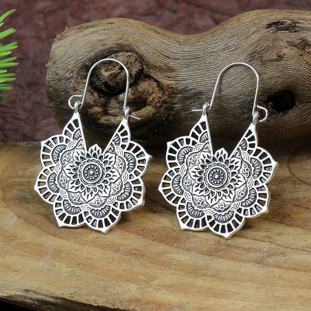 Boho Hollow Dangle Earrings - Vintage Ancient Silver U-Shaped Jewelry for Women