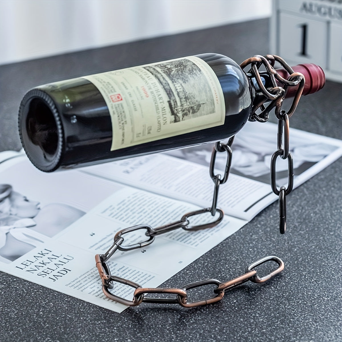 [Iron Chain Wine Holder] Modern Decorative 1pc Iron Chain Wine Bottle Holder - Hanging Wine Rack, Novelty Suspended Bottle Display Stand, Elegant Centerpiece for Living Room, Kitchen Storage Organizer