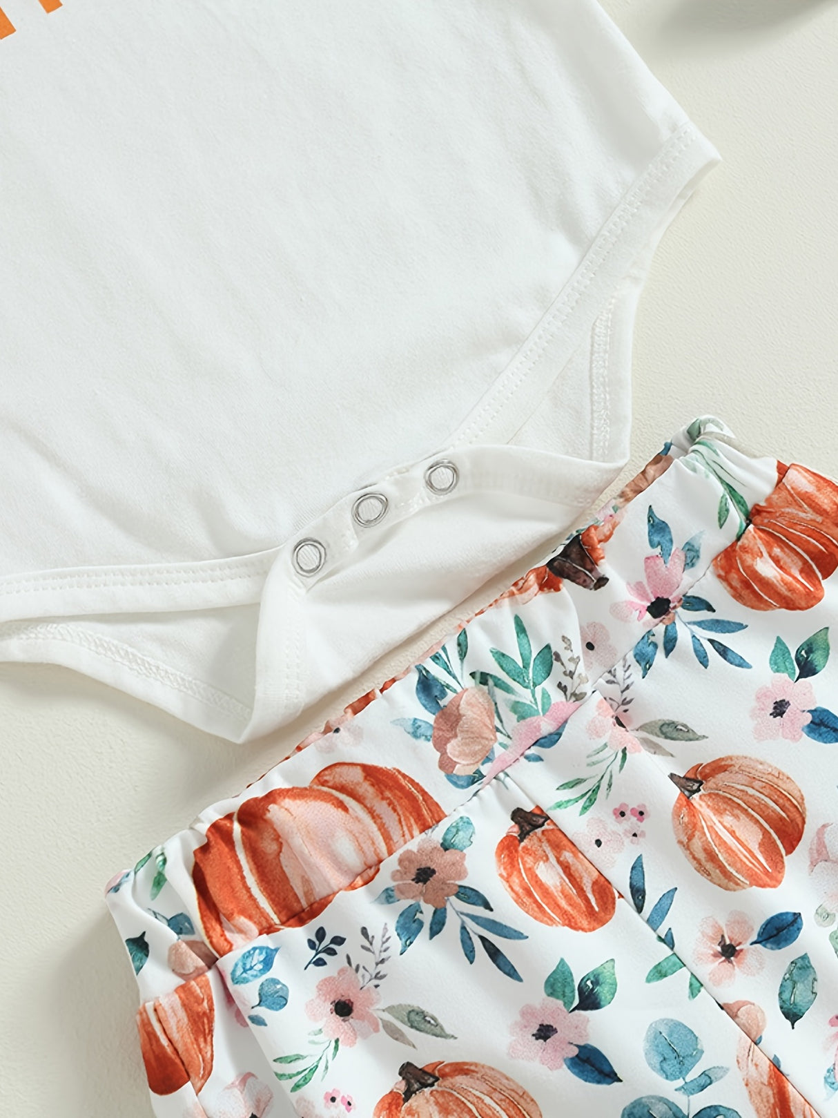 3pcs Pumpkin Floral Print Baby Girl Set: 3-Piece Romper, Bodysuit, Pants & Headband