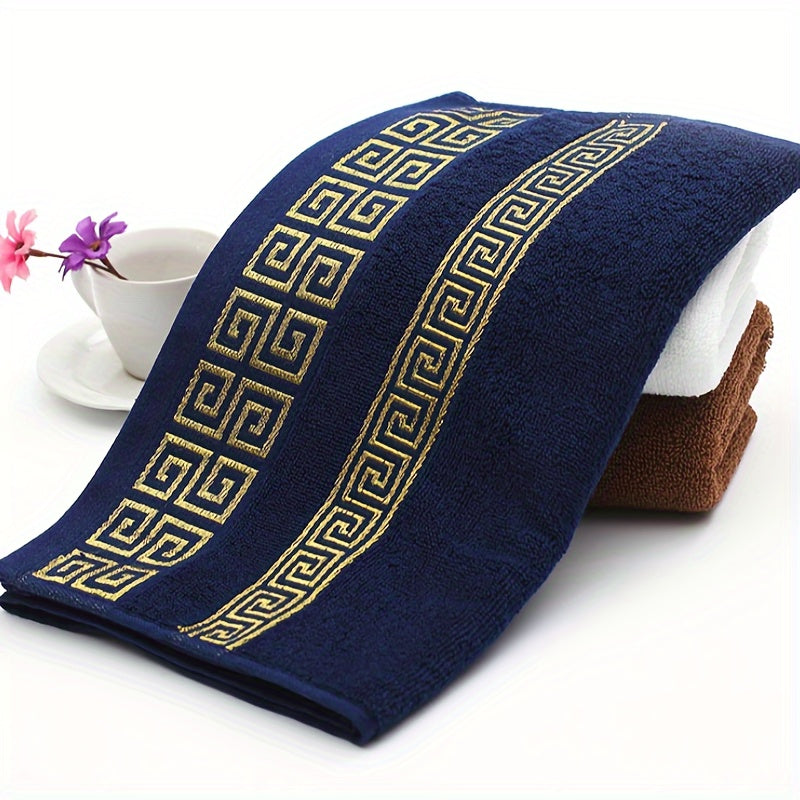 3pcs Cotton Towel Set 1 Bath Towel, 2 Towels - Contemporary Embroidered Geometric Pattern Design, Bathroom Essentials, Christmas Decoration, Christmas Gifts, Suitable for Autumn and Winter Seasons and for Giving to Family and