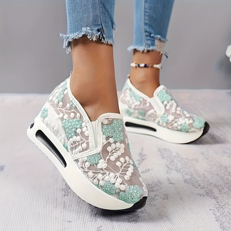 Women's Running Shoes, Mesh Breathable Lightweight Versatile Classic Embroidery Sport Shoes